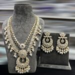 Kundan Long Raniharr , earings and tikka