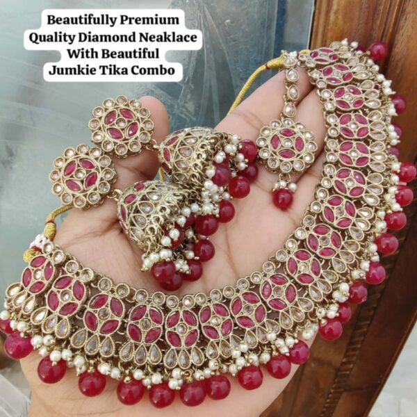 Diamond necklace with jhumkie earrings