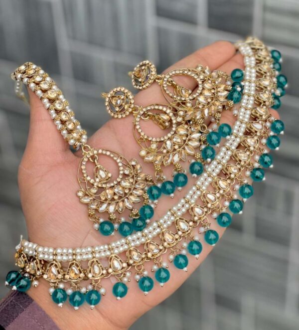 Reverse Ad Stone Neckline With Earrings, Tika set