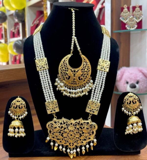 Beautiful Jdau Long Ranihaar With Peacock Jhumkie And Tika set