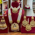 Beautiful Jadau Ranihaar With Beautiful Chokker With Earings and Tika With Peacock 🦚 Side Pasa…. Full bridal Set….