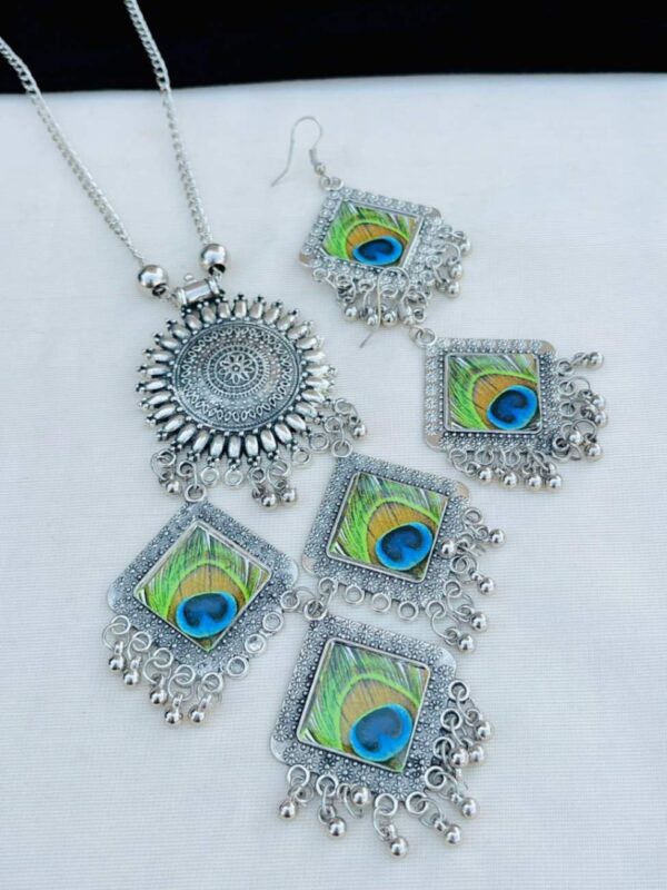 Beautiful Premium Quality Oxodized Necklace with Earring set