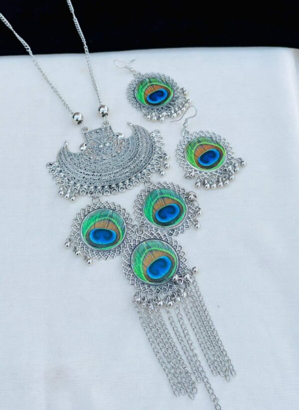 Beautiful Premium Quality Oxodized Necklace with Earring set