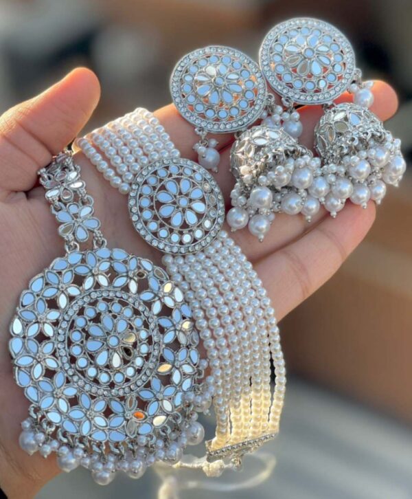 Beautiful Mirror 🪞 Chokker With Jumkie And Tika…. combo