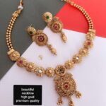 Beautiful neckline Premium quality High gold set