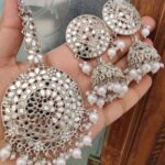 Beautiful Big Size Jumkie Earings With Beautiful Tika