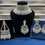 Gold platinum plated   Necklace with earrings and tikka,passa