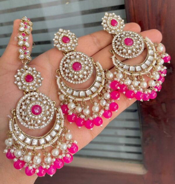 Kundan Earrings And Tika