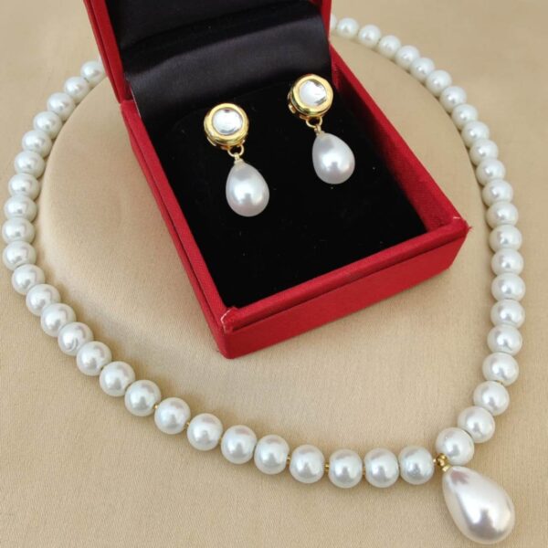 Pearl Necklace With Earrings