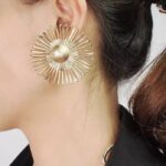 GOLDEN STUDS