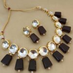 Kundan With Glass 🍷 Beads Neaklace With Earings