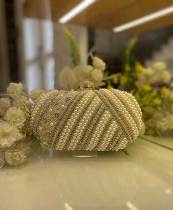 Bridal clutch Embroidered Round/Oval Box Clutch for Women's / Girls