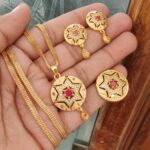 Star Gold Look Pendant Set