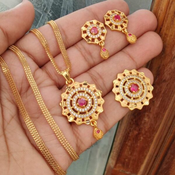 Semi Gold Look Pendant Set
