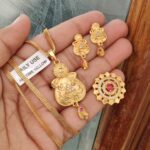 Gold Look Pendant Set