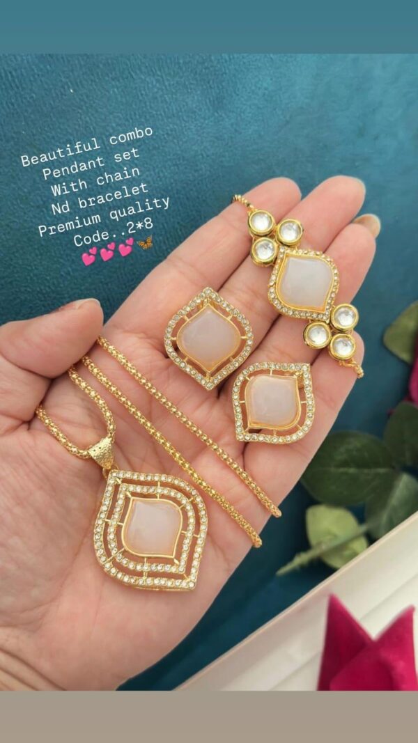 Pendant Set With Chain And Bracelet