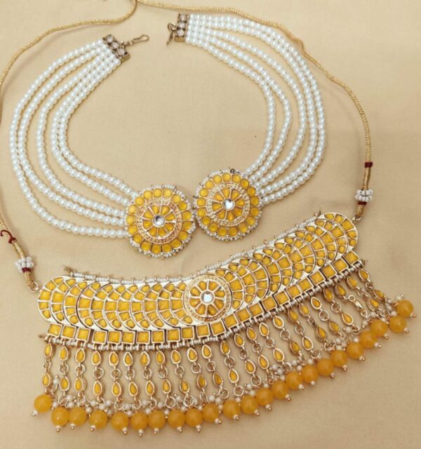 Kundan Choker set