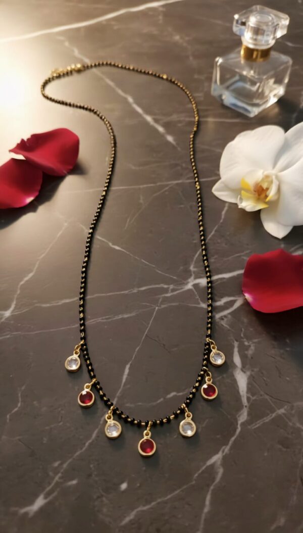 Chain And Manglasutra