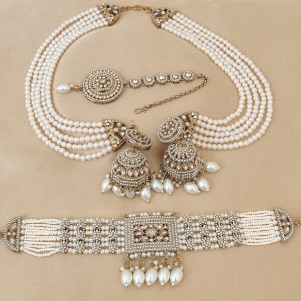 Beautifully Pakistani Necklace With Earrings With Earchain Combo