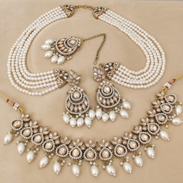 Beautifully Pakistani Necklace With Earrings With Earchain Combo