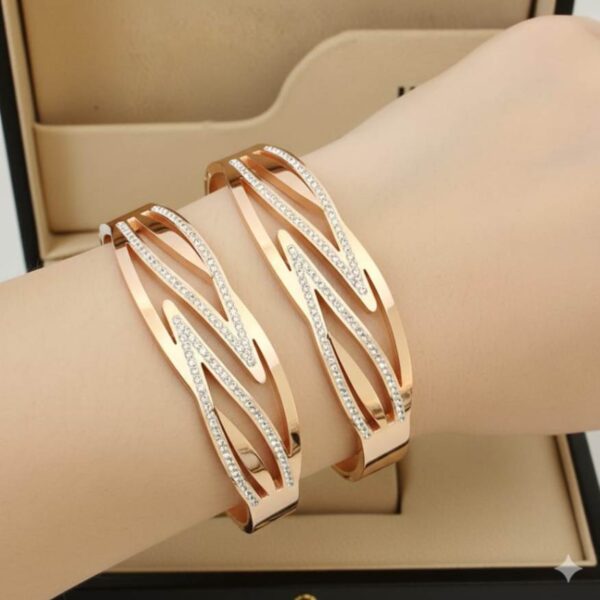 Beautifully 2 PC's bracelet