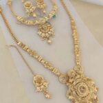Necklace With Beautiful Earrings Tikka Combo