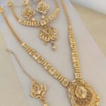 Necklace With Beautiful Earrings Tikka Combo