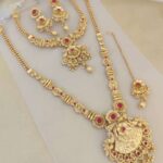 Necklace With Beautiful Earrings Tikka Combo