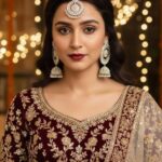 Pakistani Jumkie Earrings And Tikka