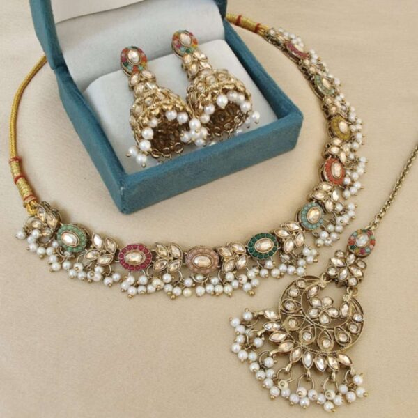 Pakistani Necklace With Beautiful Earrings Tikka