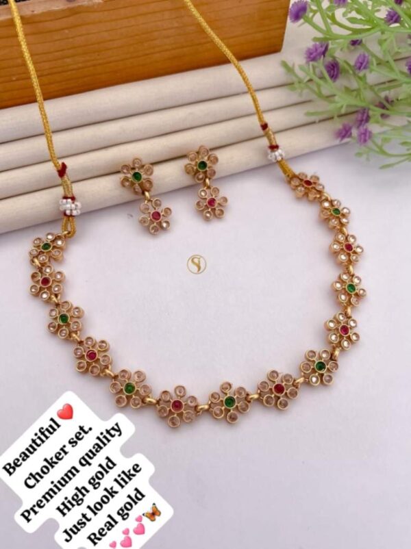 Beautiful choker set