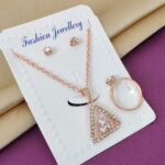 Beautifully  Tops Ring And Chain