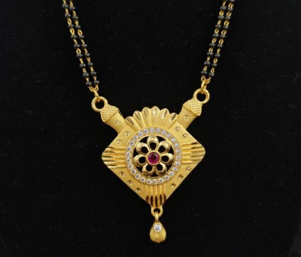 Beautifully Manglesutra With Double Chain