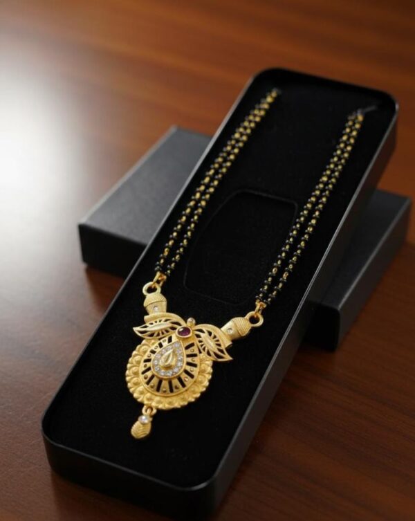 Beautifully Manglesutra With Double Chain