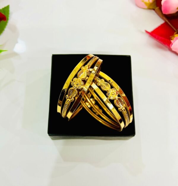 Sunehri Saaj Gold Plated Bangles